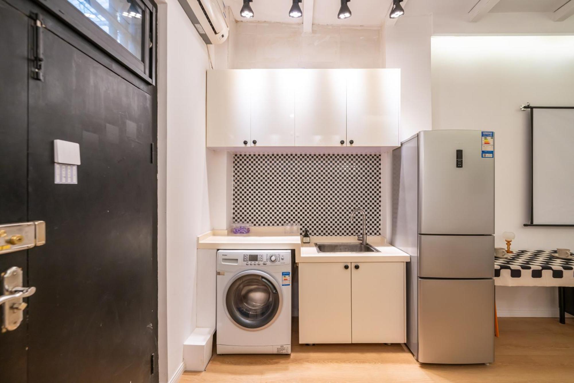 Shanghai Yi Du B&B - Near People'S Square Metro Station And The Bund Екстериор снимка