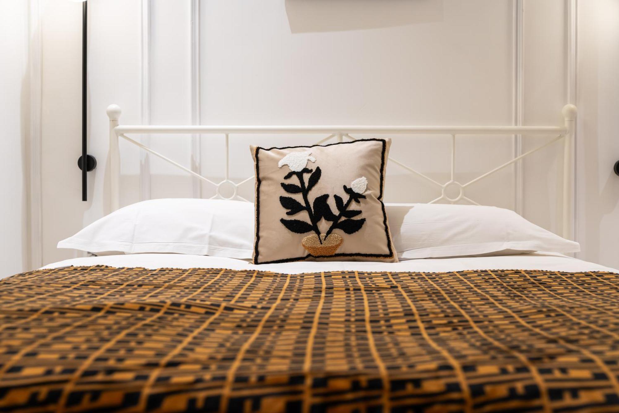 Shanghai Yi Du B&B - Near People'S Square Metro Station And The Bund Екстериор снимка